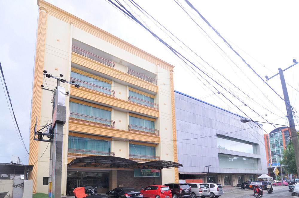 Hotel Maricaya Makassar Luaran gambar