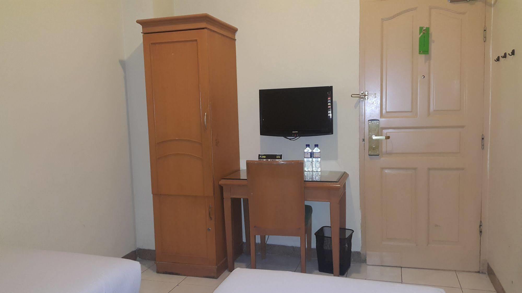 Hotel Maricaya Makassar Luaran gambar
