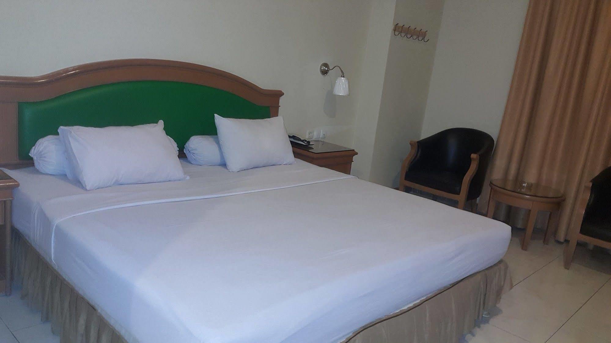 Hotel Maricaya Makassar Luaran gambar