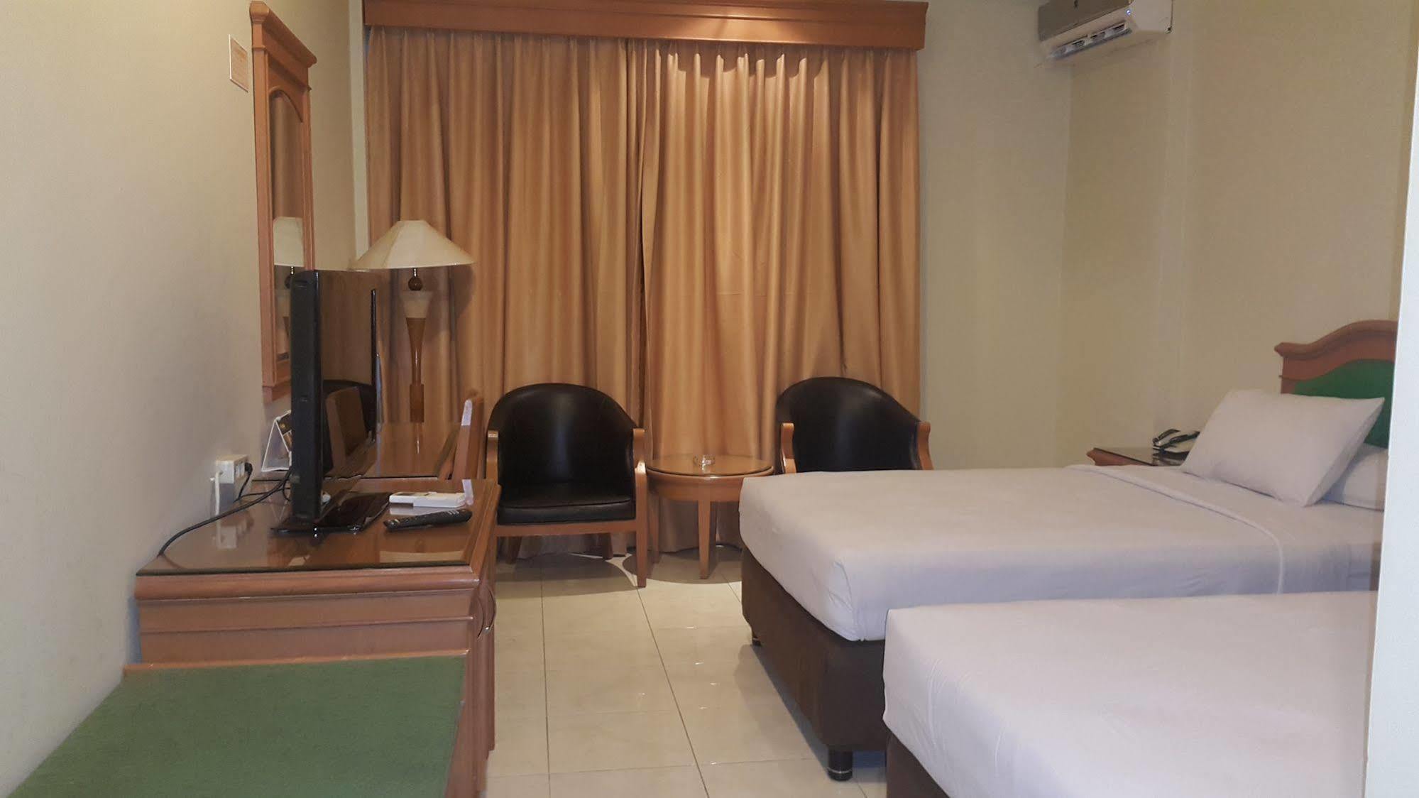 Hotel Maricaya Makassar Luaran gambar