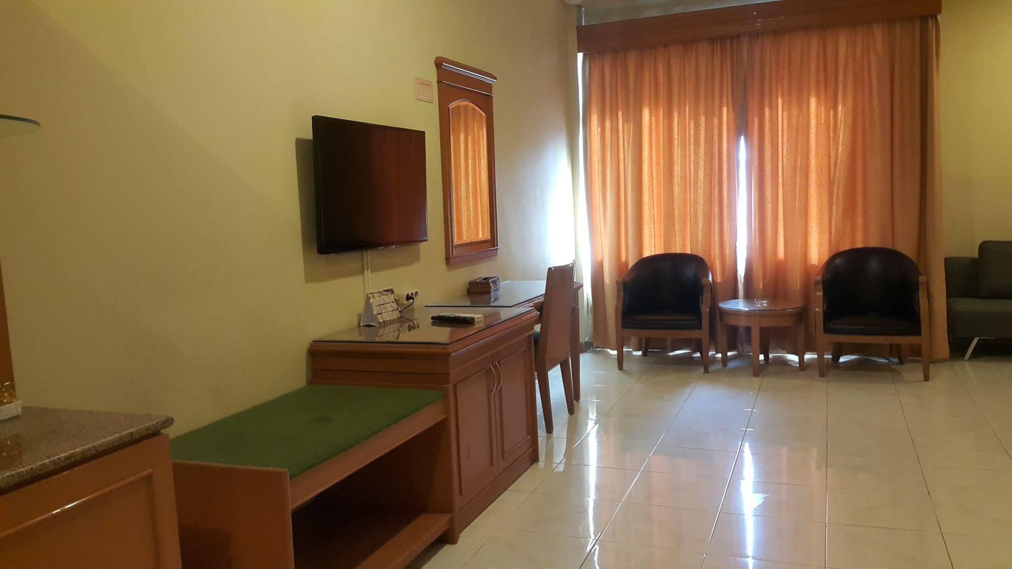 Hotel Maricaya Makassar Luaran gambar
